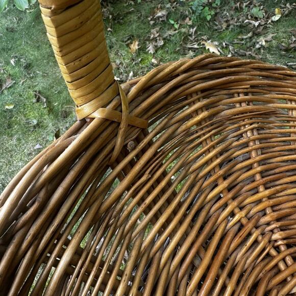 Wicker Gathering Basket Flowers Herbs Brown 18" x 21" X 17" Country Farm Vintage - Picture 7 of 11